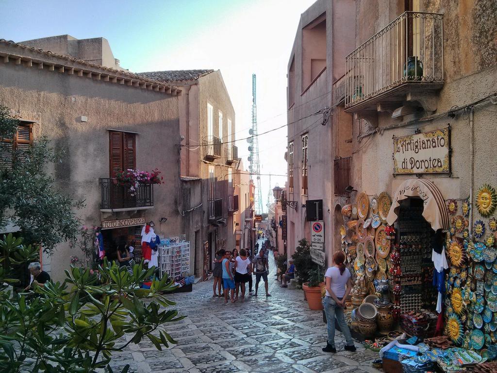Casa Del Clown Trapani Eksteriør billede
